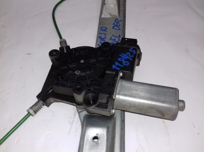 ELEVALUNAS DELANTERO DERECHO OPEL CORSA 2008