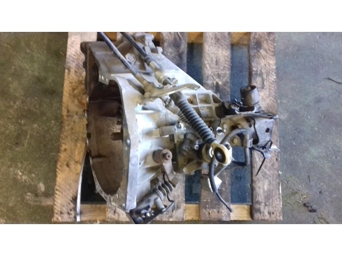 CAJA CAMBIOS TOYOTA YARIS 2011