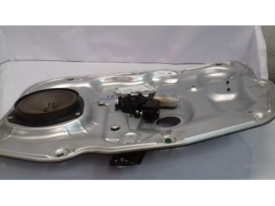 ELEVALUNAS DELANTERO DERECHO ALFA ROMEO GIULIETTA 2010