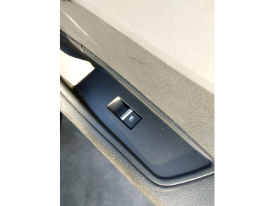 MANDO ELEVALUNAS DELANTERO DERECHO AUDI A5 2018