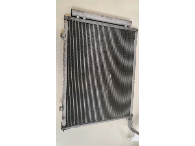CONDENSADOR A/C FORD FIESTA 2017