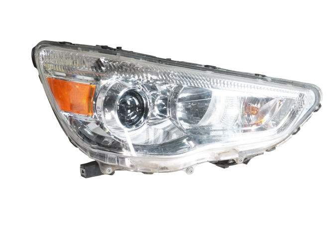 FARO DELANTERO DERECHO MITSUBISHI ASX 2018
