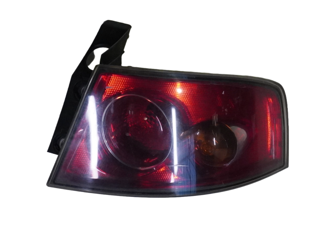 PILOTO TRASERO DERECHO EXTERIOR SEAT IBIZA 2003