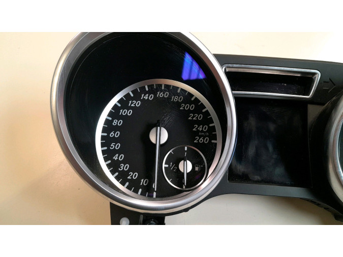 CUADRO INSTRUMENTOS MERCEDES ML 250 CDI / BLUETEC 4MATIC 2015