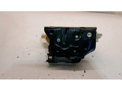 CERRADURA PUERTA TRASERA DERECHA AUDI Q5 2009