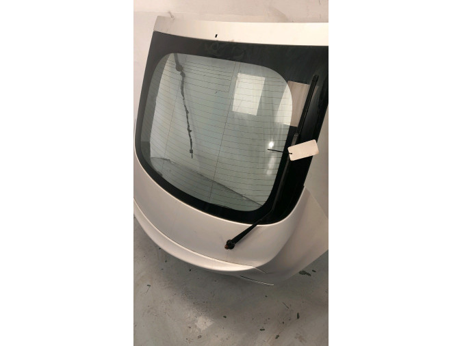 PORTÒN TRASERO OPEL INSIGNIA CHMPAGNE 2011