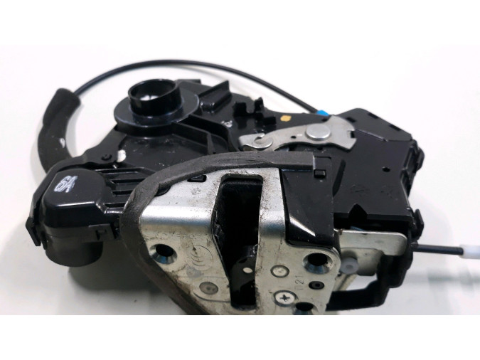 CERRADURA PUERTA DELANTERA IZQUIERDA TOYOTA AVENSIS 2010