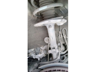 AMORTIGUADOR DELANTERO IZQUIERDO TOYOTA RAV4 2017