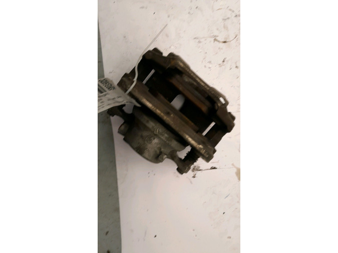 PINZA FRENO DELANTERA IZQUIERDA BMW 520D 2017