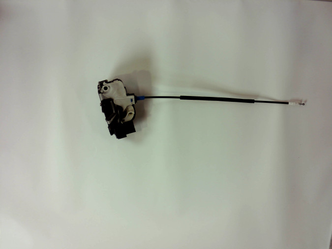 CERRADURA PUERTA DELANTERA DERECHA OPEL ASTRA 2013