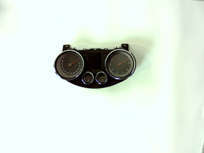 Cuadro instrumentos OPEL ASTRA 2013