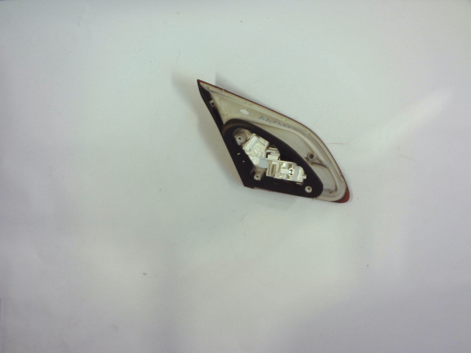 PILOTO TRASERO DERECHO INTERIOR OPEL ASTRA 2013