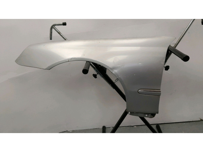ALETA DELANTERA IZQUIERDA MERCEDES CLK 350 GRIS 2006