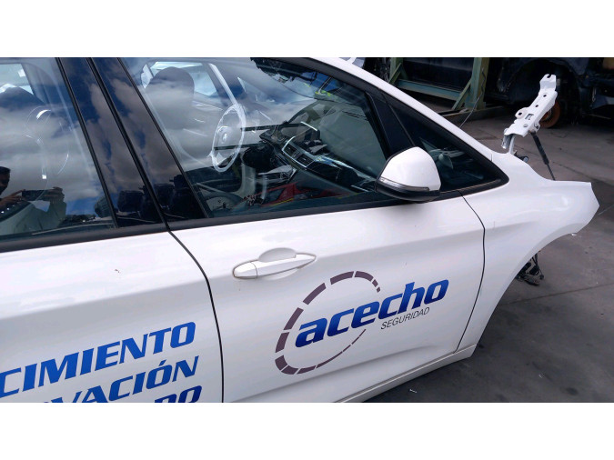 ELEVALUNAS DELANTERO DERECHO BMW 218D 2017