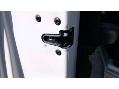 CERRADURA PUERTA TRASERA DERECHA BMW 218D 2017