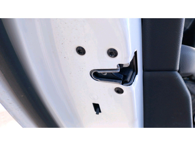 CERRADURA PUERTA TRASERA IZQUIERDA BMW 218D 2017