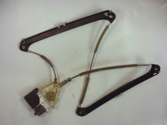 ELEVALUNAS DELANTERO DERECHO AUDI A3 2005