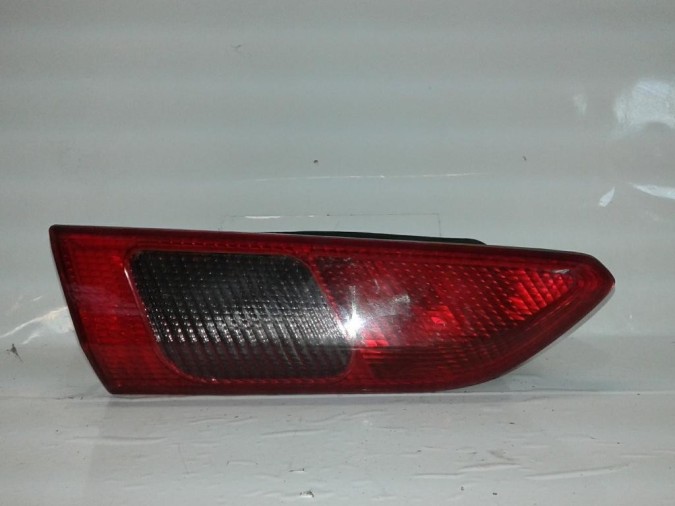 PILOTO TRASERO IZQUIERDO ALFA ROMEO 156 2001