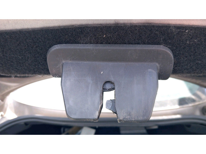 CERRADURA PORTÓN TRASERO JAGUAR XF 2008