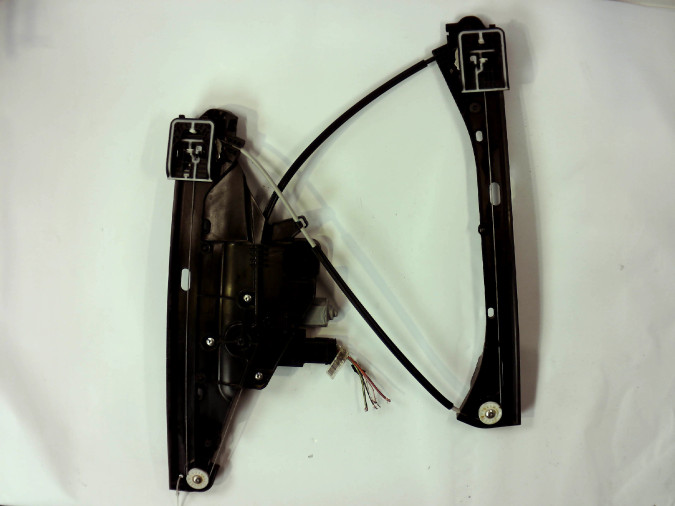 ELEVALUNAS DELANTERO IZQUIERDO CITROEN C4 2022