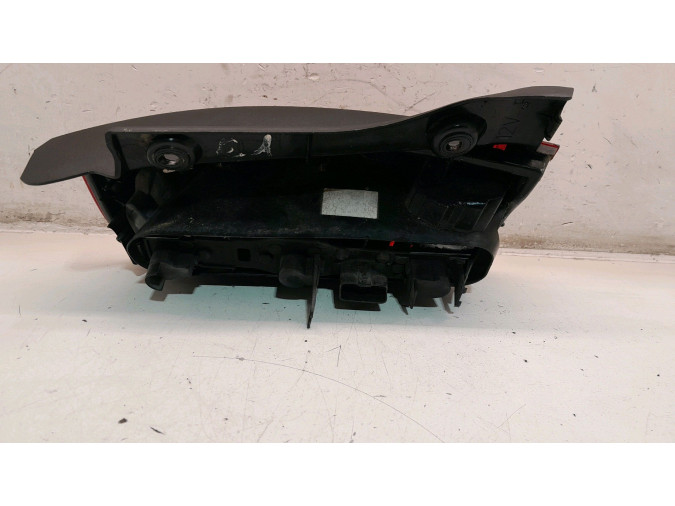 PILOTO TRASERO DERECHO NISSAN MICRA 2003