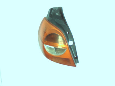 PILOTO TRASERO IZQUIERDO RENAULT CLIO 2005