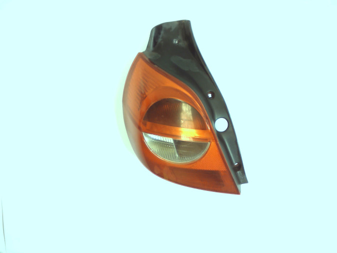 PILOTO TRASERO IZQUIERDO RENAULT CLIO 2005