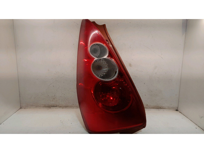 PILOTO TRASERO IZQUIERDO MAZDA 5 2007