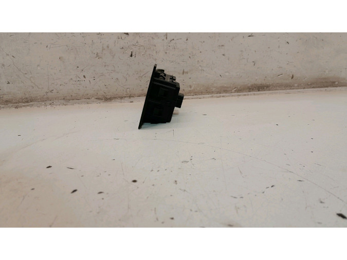 MANDO ELEVALUNAS DELANTERO IZQUIERDO OPEL ASTRA 2014