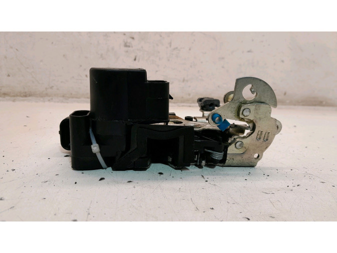CERRADURA PUERTA DELANTERA IZQUIERDA OPEL KARL 2019