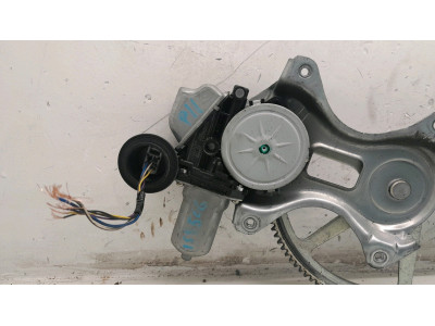 ELEVALUNAS DELANTERO IZQUIERDO TOYOTA PRIUS 2012