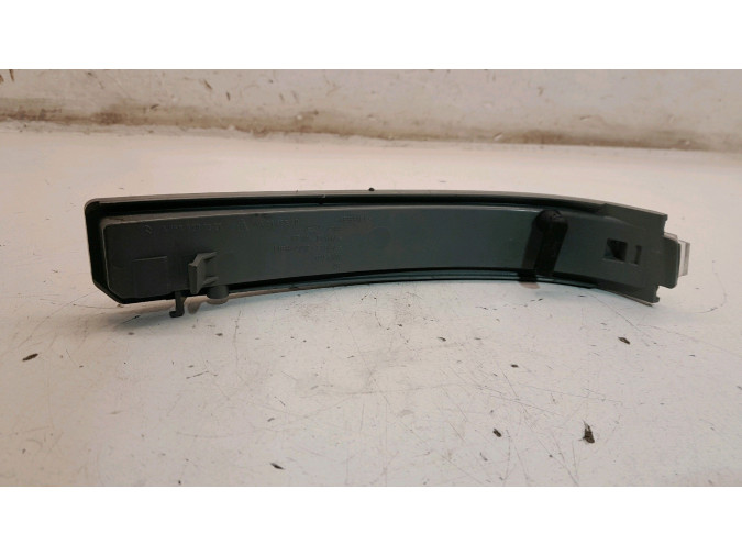 INTERMIENTE DERECHO MERCEDES A 180 2010