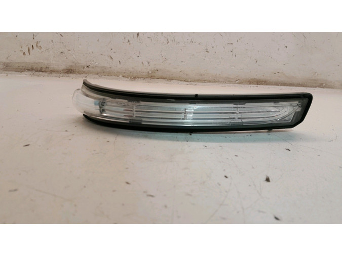 INTERMIENTE DERECHO MERCEDES A 180 2010
