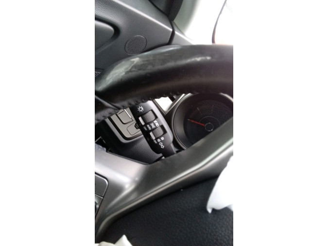 MANDO LIMPIAPARABRISAS SSANGYONG TIVOLI 2016