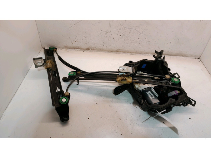 ELEVALUNAS DELANTERO DERECHO SEAT LEON 2006
