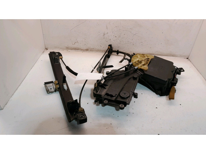ELEVALUNAS DELANTERO IZQUIERDO SEAT LEON 2006