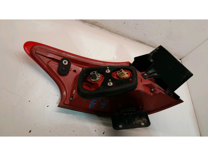 PILOTO TRASERO DERECHO MITSUBISHI LANCER 2009