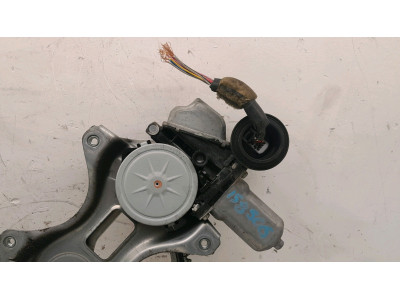 ELEVALUNAS TRASERO DERECHO TOYOTA PRIUS 2012
