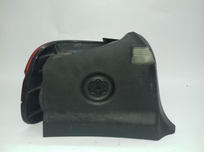 PILOTO TRASERO DERECHO BMW SERIE 3 1995