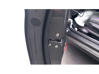 CERRADURA PUERTA DELANTERA DERECHA HYUNDAI IONIQ 2021