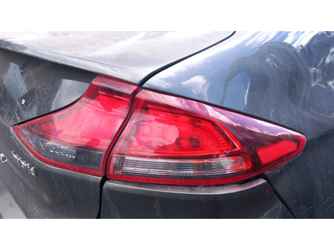 PILOTO TRASERO DERECHO EXTERIOR HYUNDAI IONIQ 2021