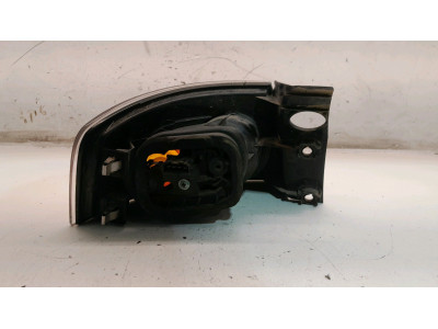 PILOTO TRASERO DERECHO EXTERIOR SEAT IBIZA 2002