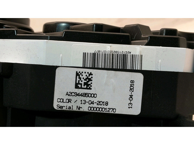 CUADRO INSTRUMENTOS TOYOTA AURIS 2018