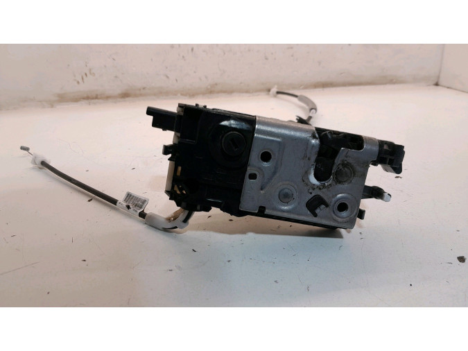 CERRADURA PUERTA DELANTERA DERECHA PEUGEOT 2008 2017