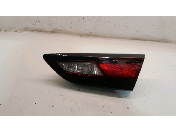PILOTO TRASERO DERECHO INTERIOR OPEL ASTRA 2016