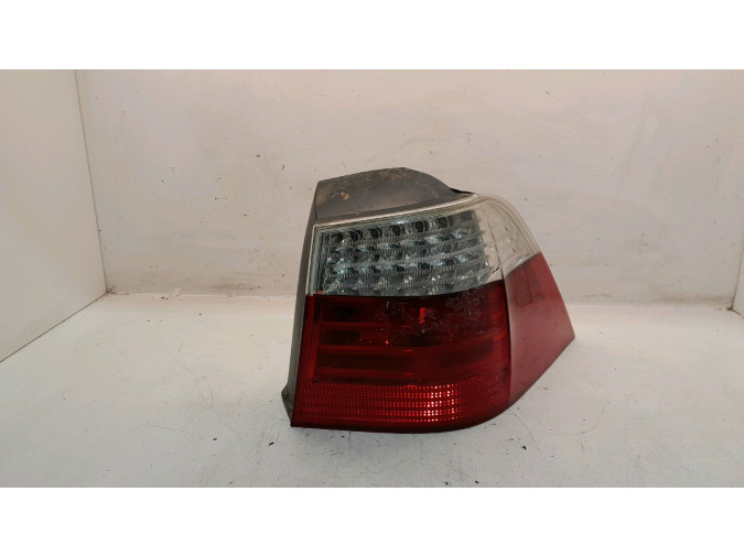PILOTO TRASERO DERECHO BMW 520D ROJO / BLANCO 2008