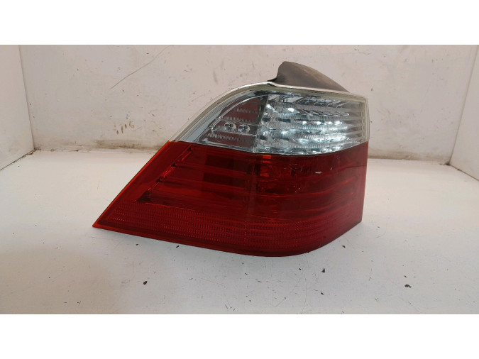 PILOTO TRASERO IZQUIERDO BMW 520D 2008