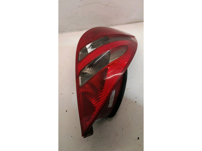 PILOTO TRASERO DERECHO MERCEDES A 170 2004