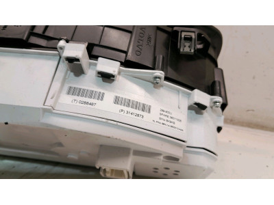 Cuadro instrumentos VOLVO V40 2016