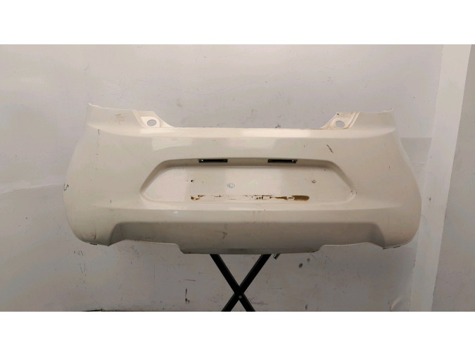 PARAGOLPES TRASERO FORD KA BLANCO 2015